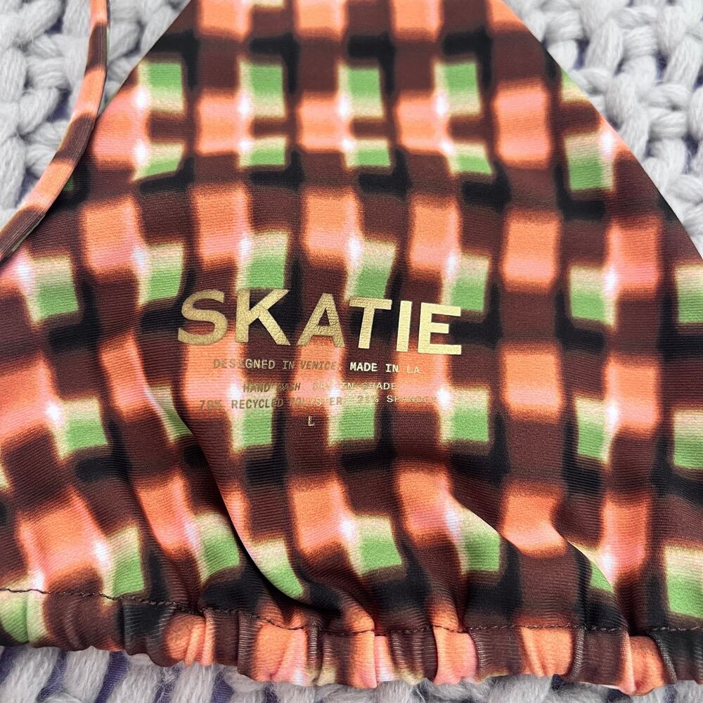 Skatie• ‘Ella’ Bikini Top in MIRAGE - Picture 9 of 10